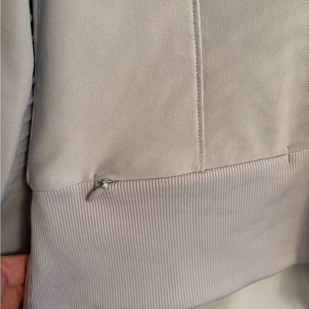 Mondetta Gray Moto Style Zip up-High Neck-2 Front hidden pockets-Size Medium - Picture 13 of 14